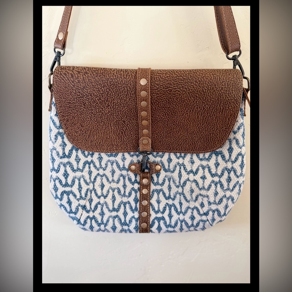 MYRA BAG Hand-Crafted Cotton & Cowhide Leather Adjustable Crossbody Shoulder Bag - Picture 2 of 6